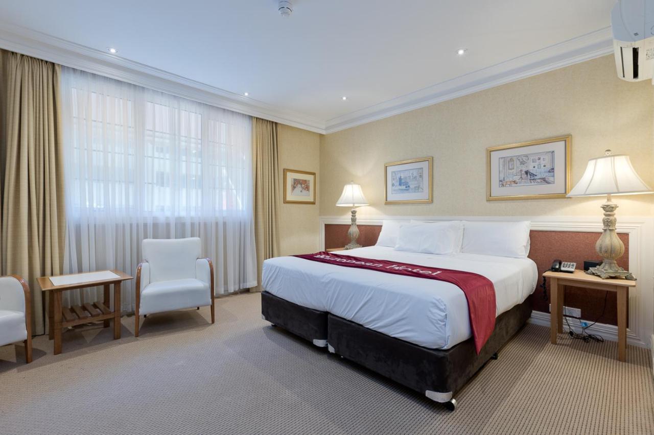 Superior Queen Room