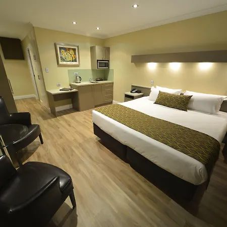 Bentley Motel-2